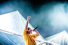 岡崎体育（撮影：青木カズロー）