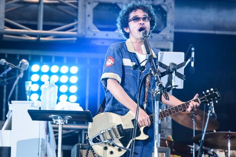 奥田民生（Vo, G）（撮影：釘野孝宏）