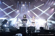 「イナズマロック フェス 2017」Fear, and Loathing in Las Vegasのステージの様子。