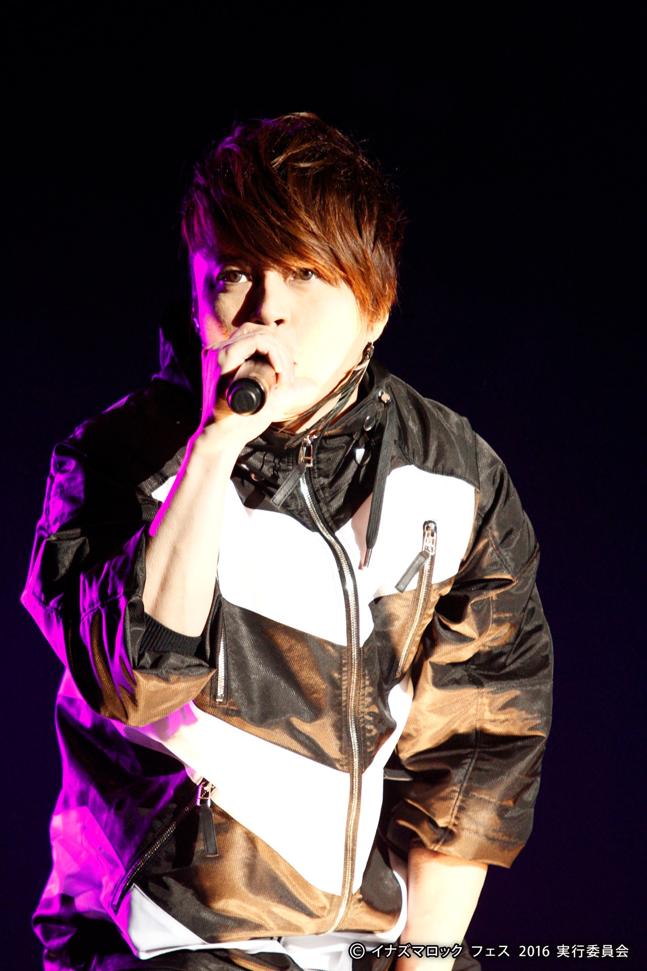 「イナズマロック フェス 2016 リターンズ」に出演するT.M.Revolution。