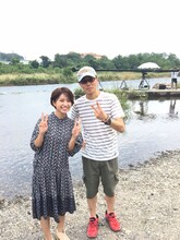 左からRihwa、熊澤尚人監督。