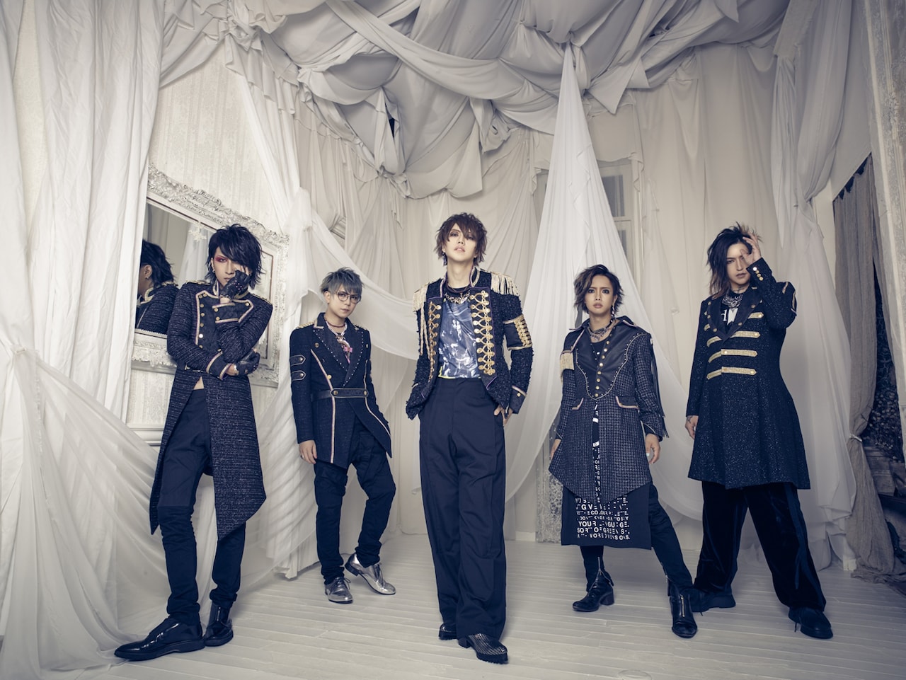 A9、新作シングルはラルクKenプロデュース