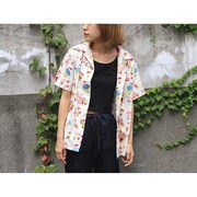 「カクバリズム 15th記念アロハシャツ」着用画像