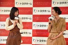 CM撮影時のエピソードを語る松岡茉優と吉田羊。