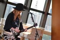 ASAKI（G）（写真提供：TOKYO FM）