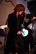 SUGIZO