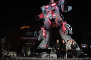 「実物大ユニコーンガンダム立像」オープニングセレモニーの様子。