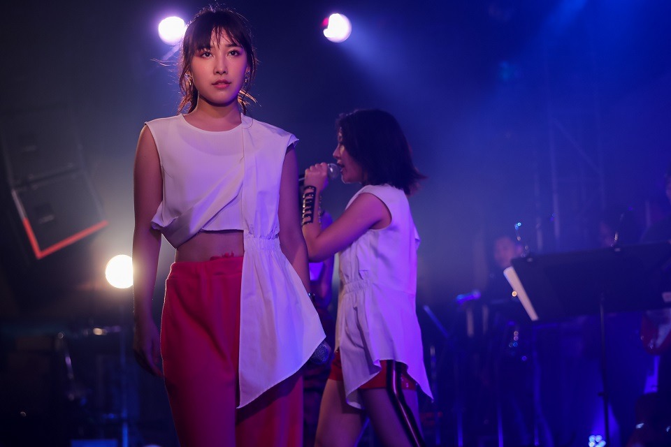 「J☆Dee'Z LIVE 2017 -Colorful J☆Dee’Z-」の様子。（提供：Sony Music Records）