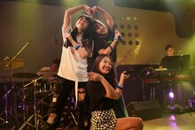 「J☆Dee'Z LIVE 2017 -Colorful J☆Dee’Z-」の様子。（提供：Sony Music Records）