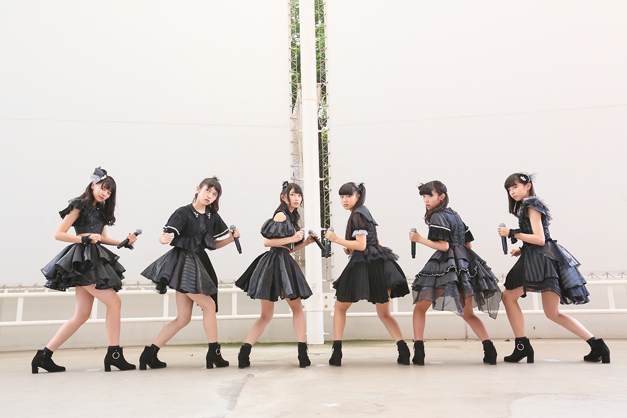 ときめき▽宣伝部「ときめき▽宣伝部～6th SEASON～DEADHEATでぶっちぎりぎりパラダイス!!ツアー」千葉・イオンモール幕張新都心公演の様子。（提供：スターダストプロモーション）