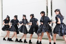 ときめき▽宣伝部「ときめき▽宣伝部～6th SEASON～DEADHEATでぶっちぎりぎりパラダイス!!ツアー」千葉・イオンモール幕張新都心公演の様子。（提供：スターダストプロモーション）