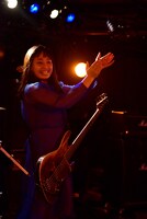 宮本菜津子（MASS OF THE FERMENTING DREGS）（撮影：朝岡英輔）