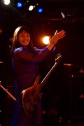 宮本菜津子(MASS OF THE FERMENTING DREGS)(撮影:朝岡英輔)