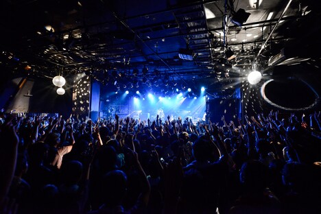 androp「androp presents " A+ "」最終公演の様子。（Photo by Rui Hashimoto [SOUND SHOOTER]）