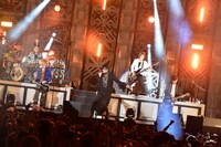 BUCK-TICK「BUCK-TICK 2017 "THE PARADE"～30th anniversary～ FLY SIDE」の様子。（撮影：田中聖太郎）