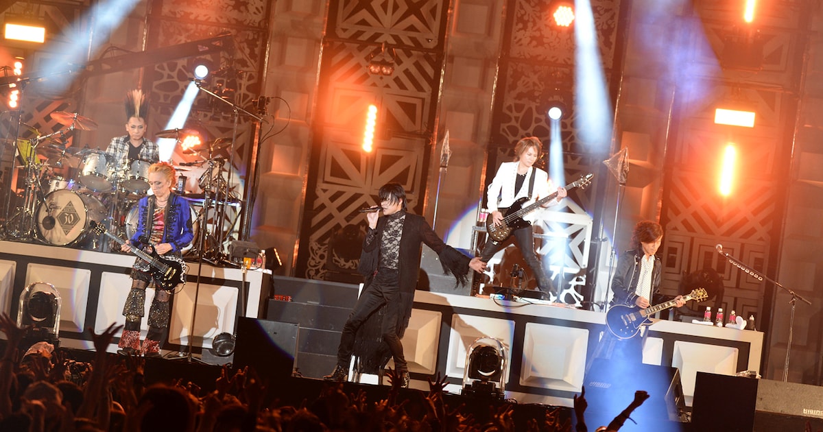 幸せです」BUCK-TICKデビュー30周年ライブに2万人集結（ライブレポート 