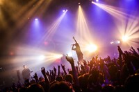 本日9月25日に東京・新木場STUDIO COASTにて行われた「大洗脳会」の様子。（撮影：タマイシンゴ）