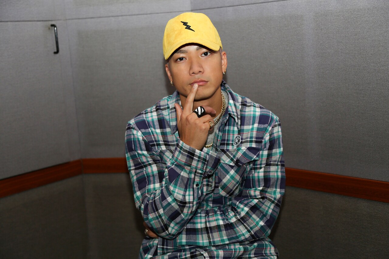 SWAYソロデビュー作ジャケットで「最高のサウンドの世界へTrip」