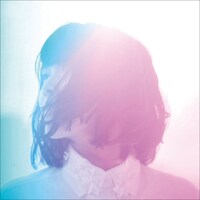 H△G「イタズラなKiss と ラブソング。」初回限定盤のジャケット表面。