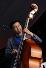 佐藤征史（くるり）（撮影：井上嘉和）