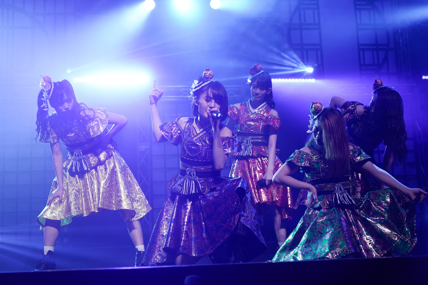 チームしゃちほこ「しゃちサマ2017～どどん～」愛知・愛知芸術劇場 大ホール公演の様子。（Photo by HIROKAZU）
