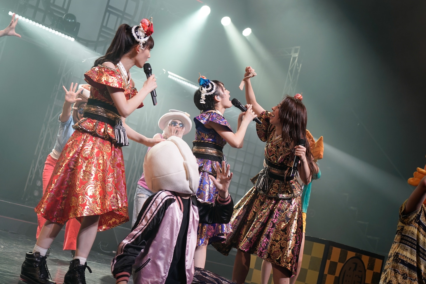 「いただきっニッポン！～おみそれしましたなごやめし～」パフォーマンス時の様子。（Photo by HIROKAZU）