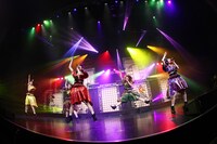 チームしゃちほこ「しゃちサマ2017～どどん～」愛知・愛知芸術劇場 大ホール公演の様子。（Photo by HIROKAZU）