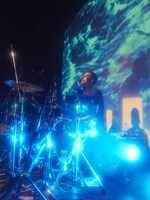 トモ・カーター（Dr）（Photo by Kodai Kobayashi）