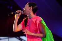 UA（撮影：井上嘉和）