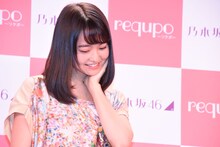 照れる伊藤万理華（乃木坂46）。