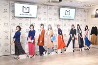 欅坂46メンバーのパネル。