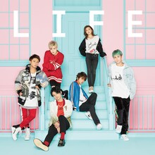 AAA「LIFE」CD＋DVDジャケット