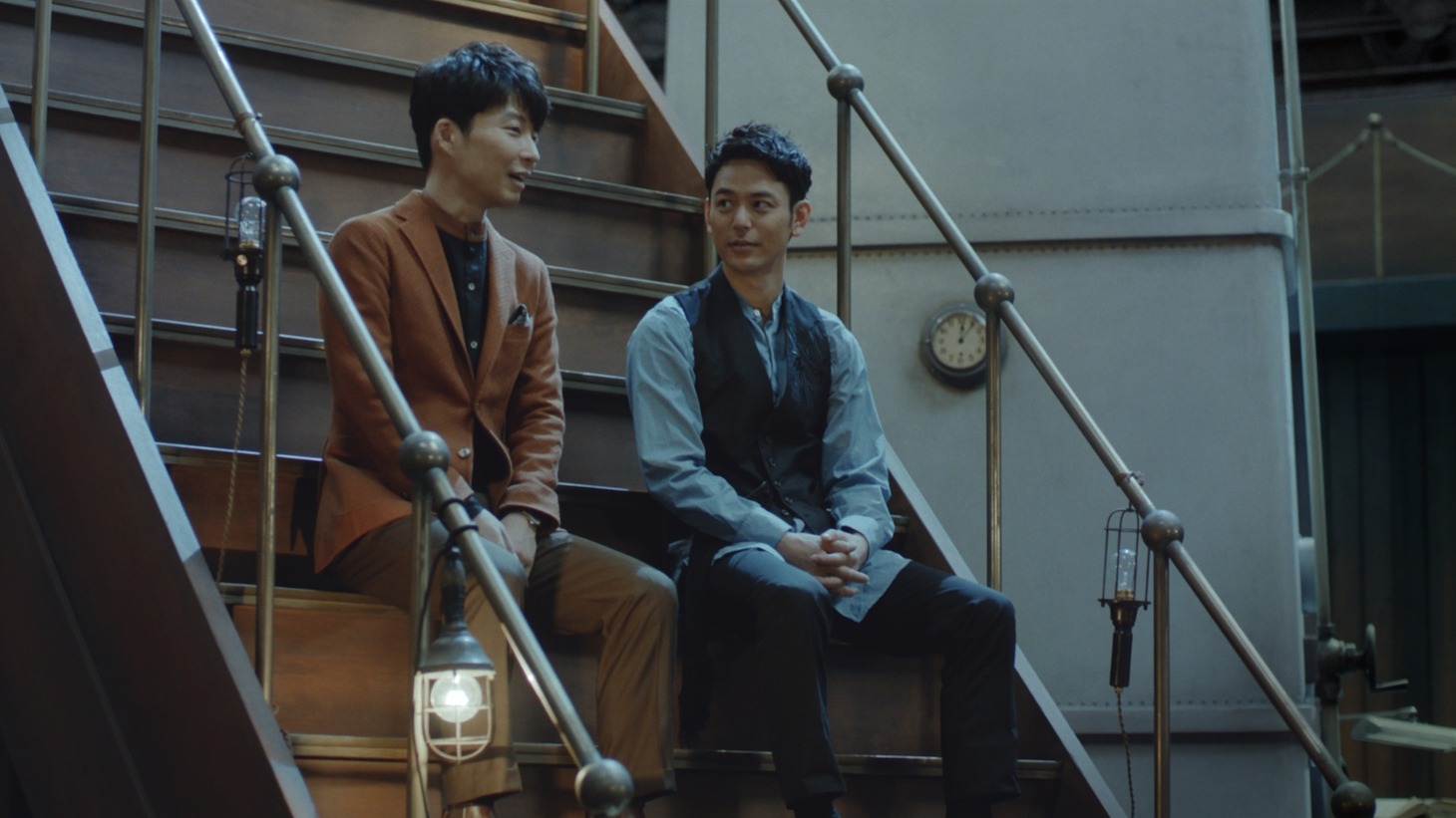 大人について語る星野源と妻夫木聡。