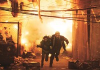 「HiGH&LOW THE MOVIE 3 / FINAL MISSION」のワンシーン。