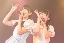 左から羽島めい、羽島みき。