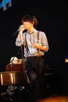 人気画像8位は「SEKAI NO OWARIが全国に思い届けた『ブレーメン』ライブ、横浜で終幕」より、Fukase（Vo, G）。（撮影：上山陽介）