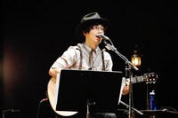 人気画像10位は「SEKAI NO OWARIが全国に思い届けた『ブレーメン』ライブ、横浜で終幕」より、Nakajin（G）。（撮影：上山陽介）