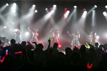 神宿「神が宿る場所～HARAJUKU DREAM～」東京・ラフォーレ原宿公演の様子。