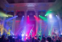 でんぱ組.incのパフォーマンスの様子。（写真提供：トイズファクトリー）