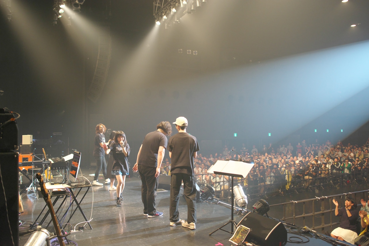 「里咲りさ全国ワンマンツアー2017」東京・Zepp DiverCity TOKYO公演の様子。（写真提供：IDOL NEWSING、寮母）