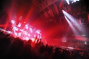 スピッツ「SPITZ 30th ANNIVERSARY TOUR “THIRTY30FIFTY50”」最終公演の様子。(撮影:内藤順司)