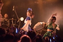 ぜんぶ君のせいだ。「みんなごとTOUR 2017～2018」初日公演の様子。（撮影：関上貴也）