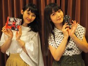 左から市川紗椰、上坂すみれ。