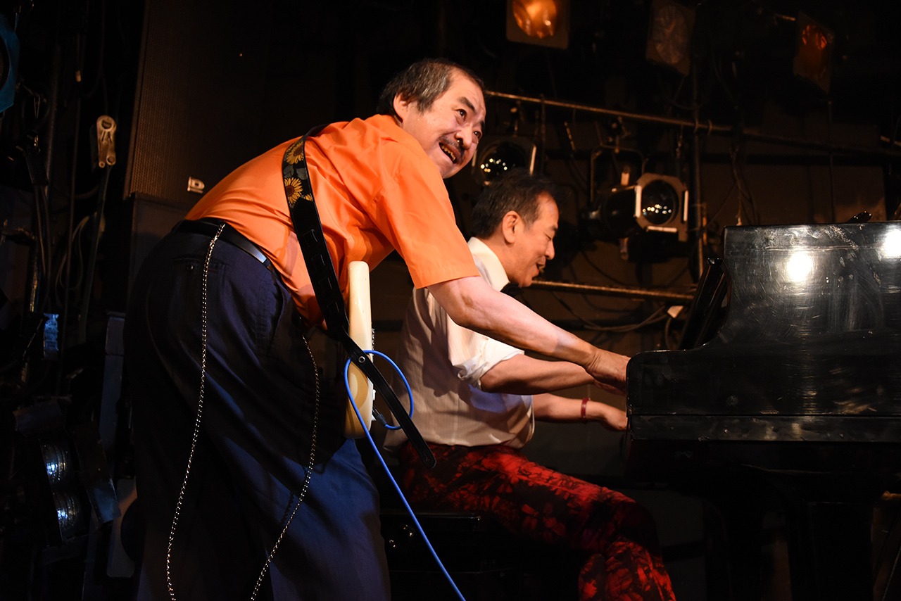 吾妻光良&The Swinging Boppers