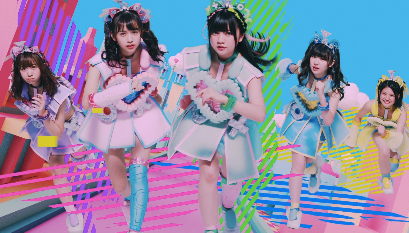 「最上級ぱらどっくす」MVのワンシーン。