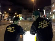 左からDJ RENA、DJ諭吉。