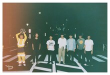 KONCOSとミツメ。（撮影：山川哲矢）