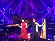 上原ひろみとエドマール・カスタネーダ。