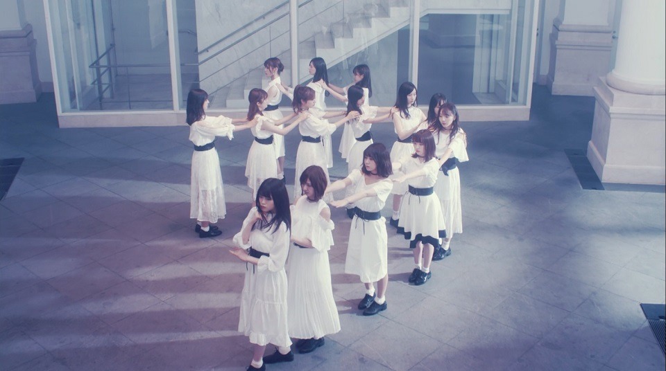 乃木坂46「My rule」ミュージックビデオより。