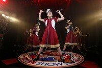 ばってん少女隊「ばってん少女隊の、田舎娘2nd～カユい所まで手を届け鯛ツアー」福岡・DRUM LOGOS公演の様子。（撮影：濱本英介）